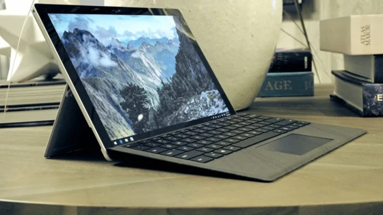 A Microsoft apresentou seu novo tablet Surface Pro 4