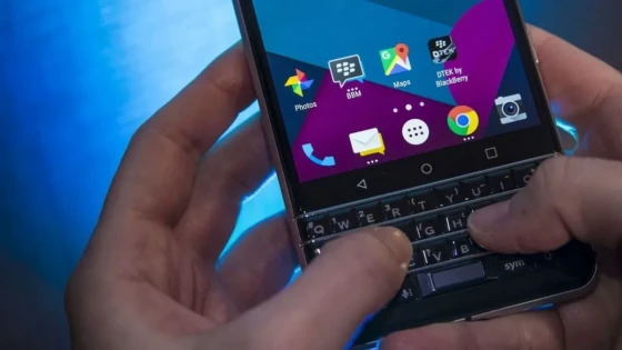 BlackBerry Mercury, o novo smartphone com teclado físico da TCL